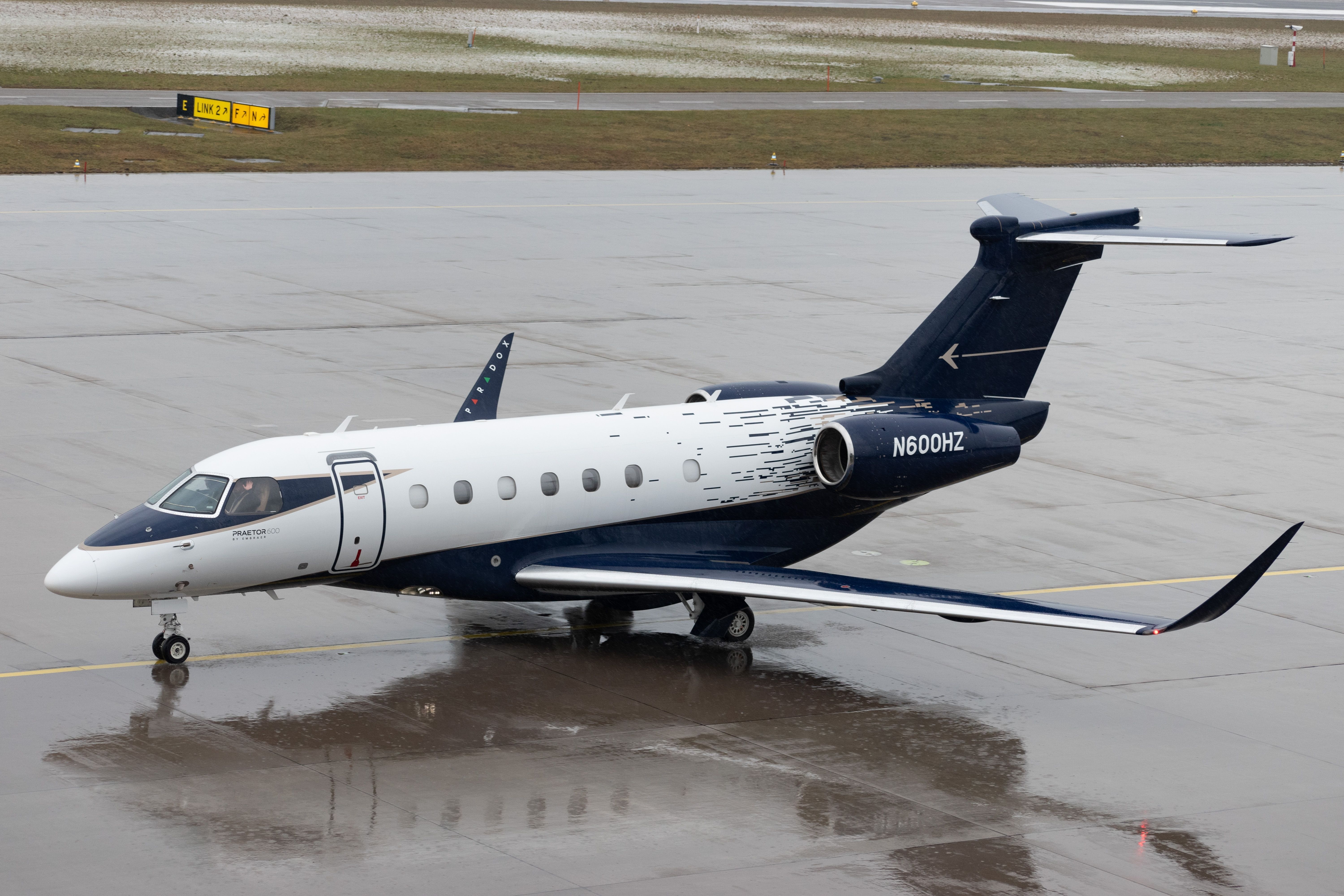 Embraer continúa aumentando su cartera de aviones a reacción privados