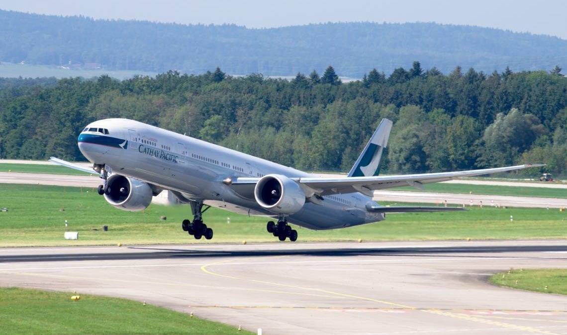 Maquette Avion Boeing 777-200 Cathay Pacific - LIMOX GmbH 1:100 - Modèle De Collection Avec Socle - Occasion