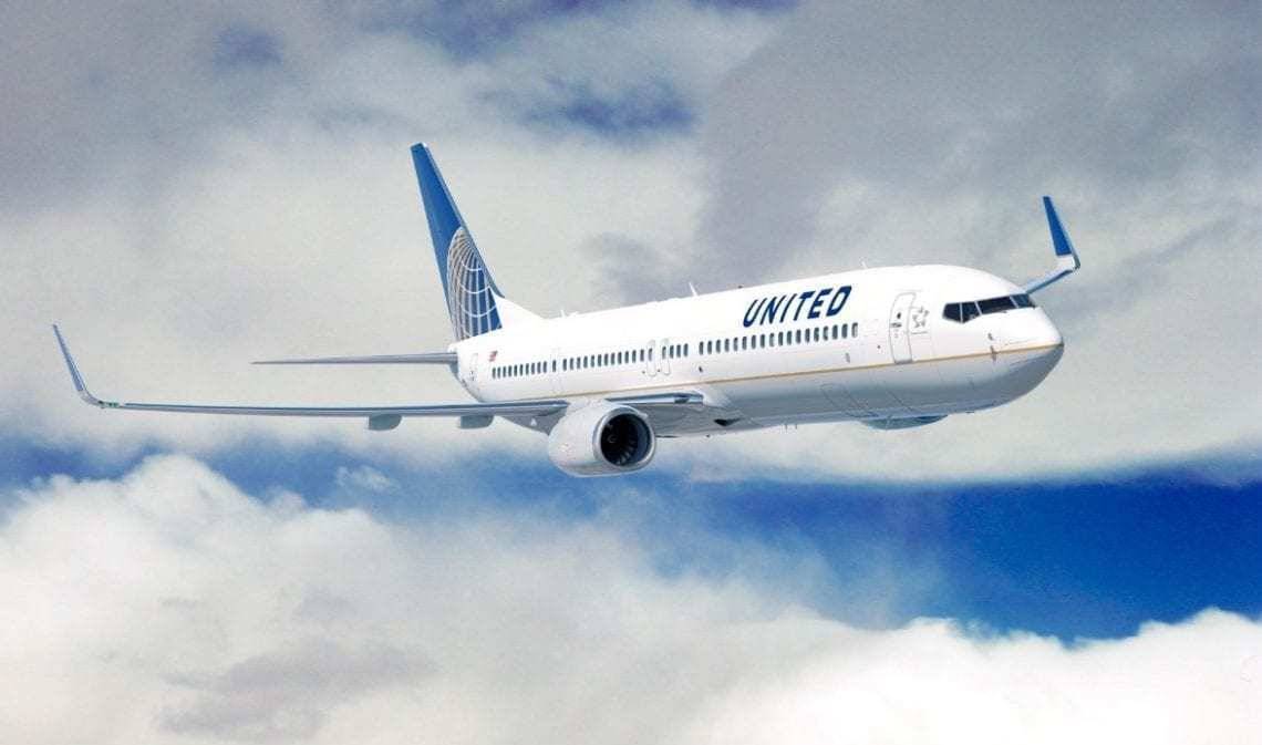 You Can Now Watch The Super Bowl For Free On Most United Airlines 737s