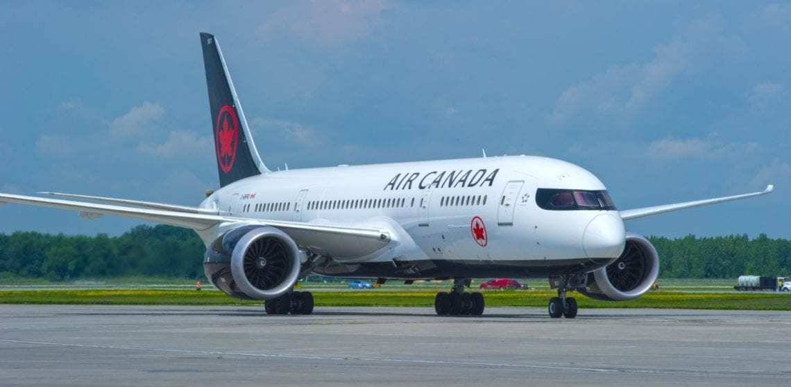 Air Canada Boeing 787 Windscreen Cracks Above The Atlantic