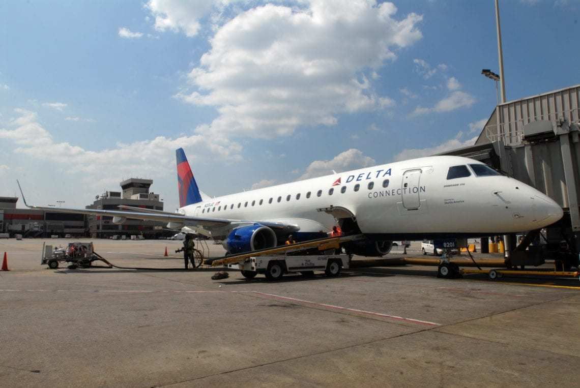 Unmemorable Morning: Delta Connection Operated by Compass Airlines from San Antonio to Los Angeles