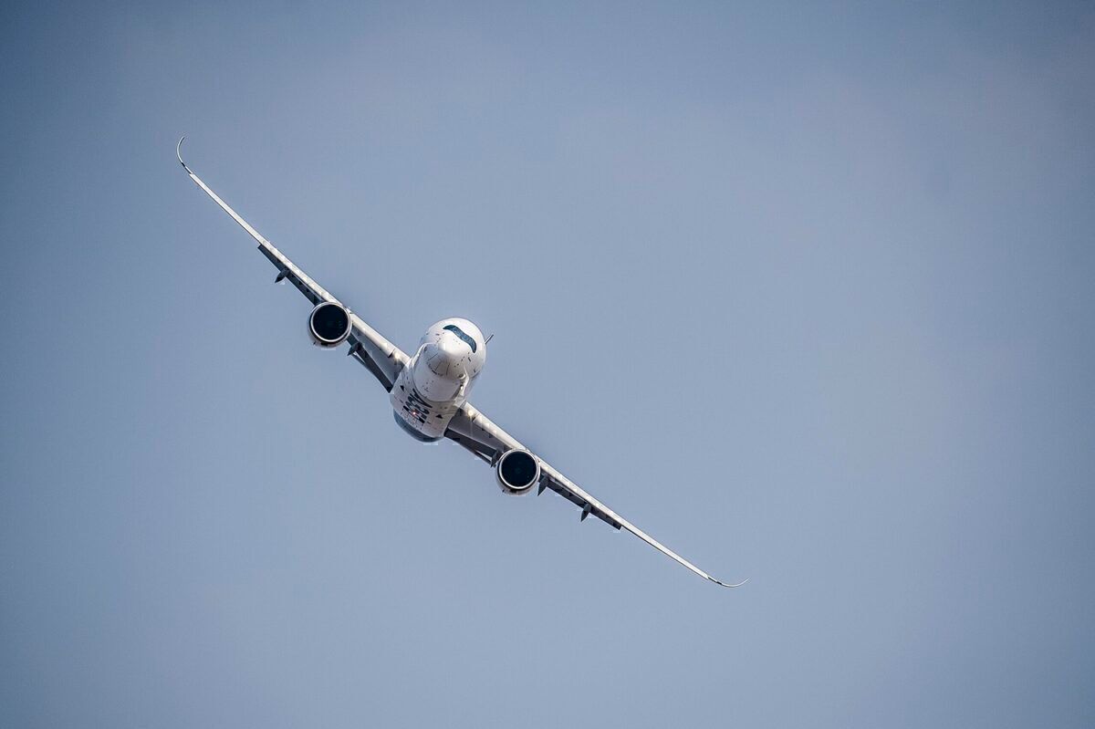 A350