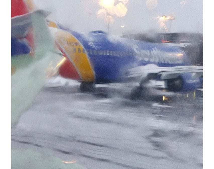 2 Southwest Airlines Aircraft Wings Collide At Newark Airport