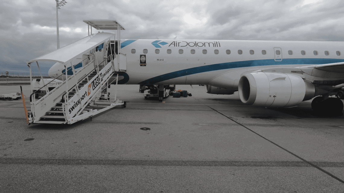 Flight Review: Air Dolomiti Embraer 195, Munich to Venice