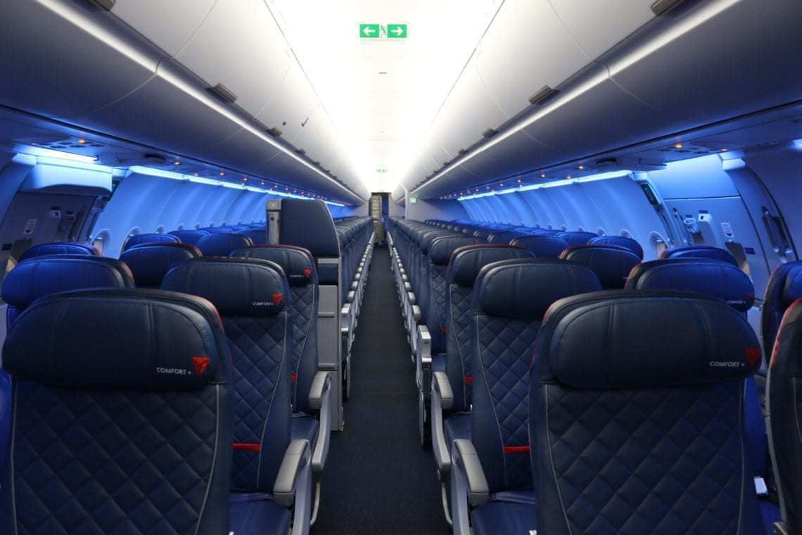 US Airlines Are Pushing For Less Recline, More Laptop Space