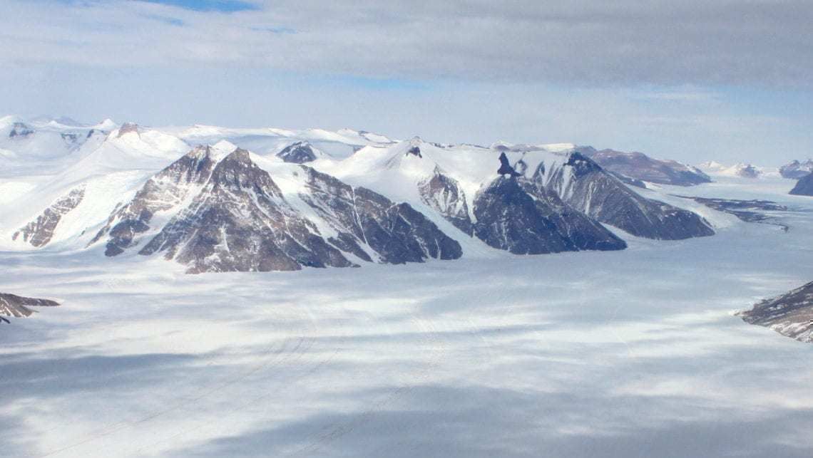 A Look At The Secret Flight That Takes You Around Antarctica