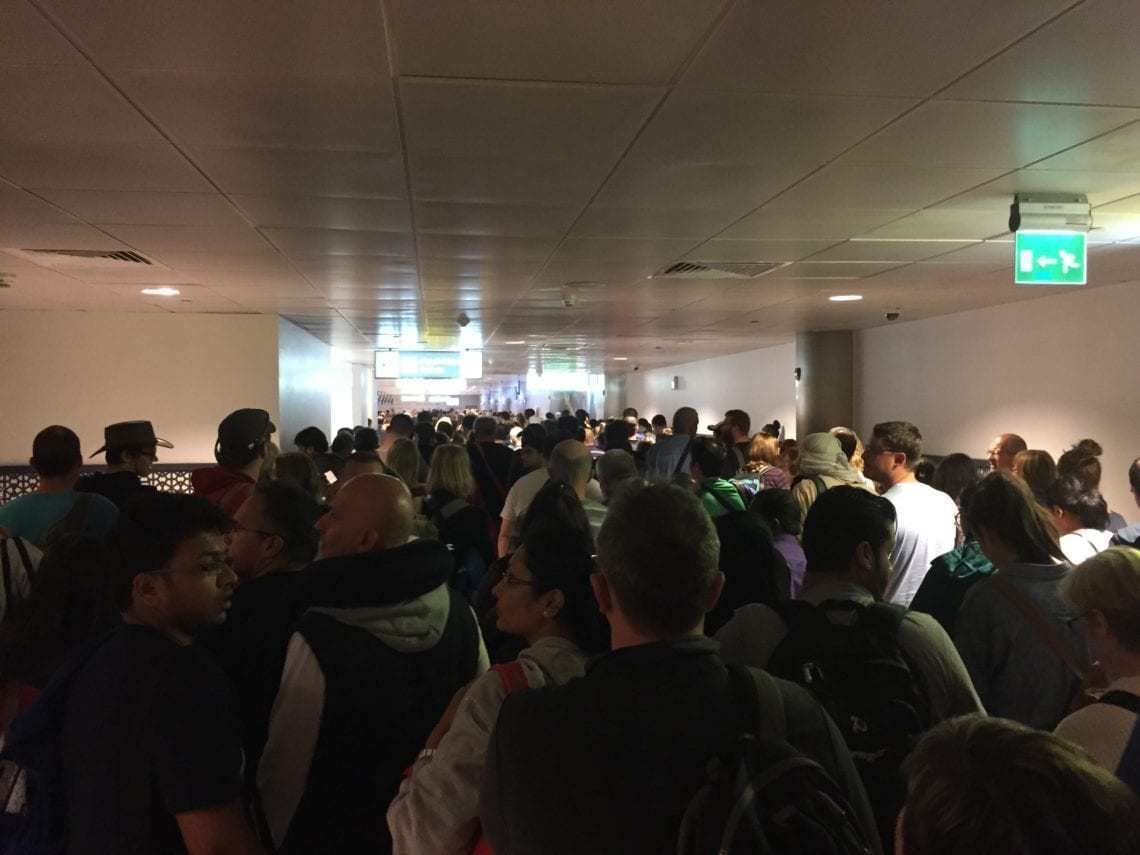 Computer Glitch Shuts Australian Borders