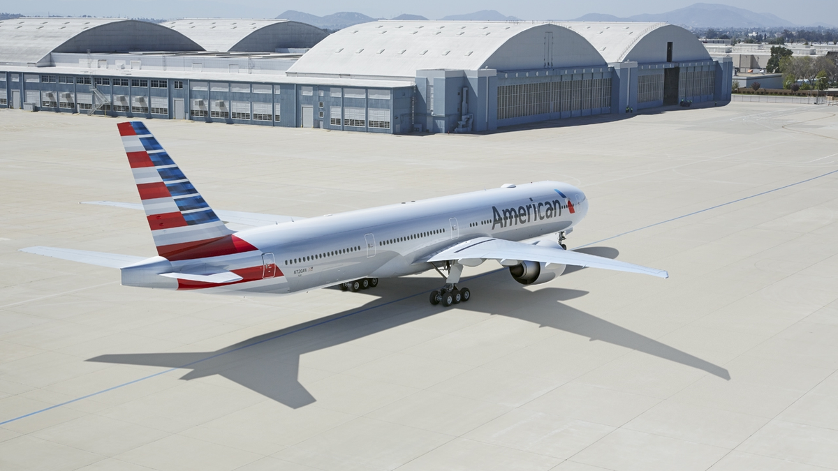 American Airlines Forced To Allow Nut Allergy Passengers To Preboard Early