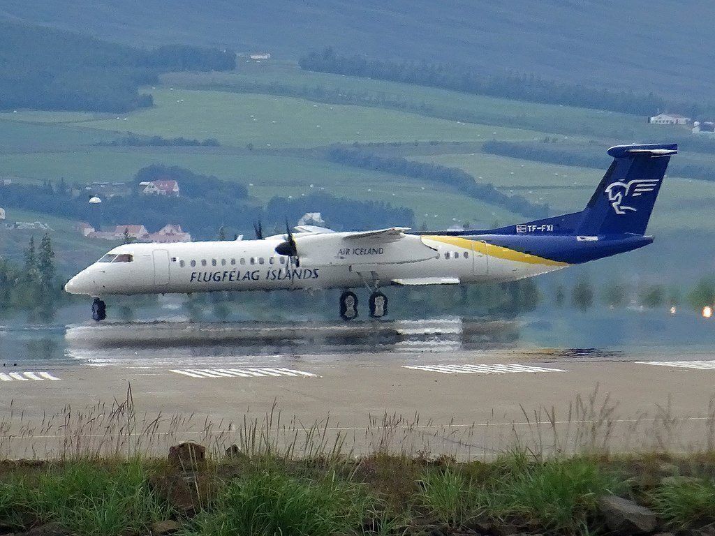Icelandair To Operate 1000+ Mile Q400 Turboprop Flight To Manchester