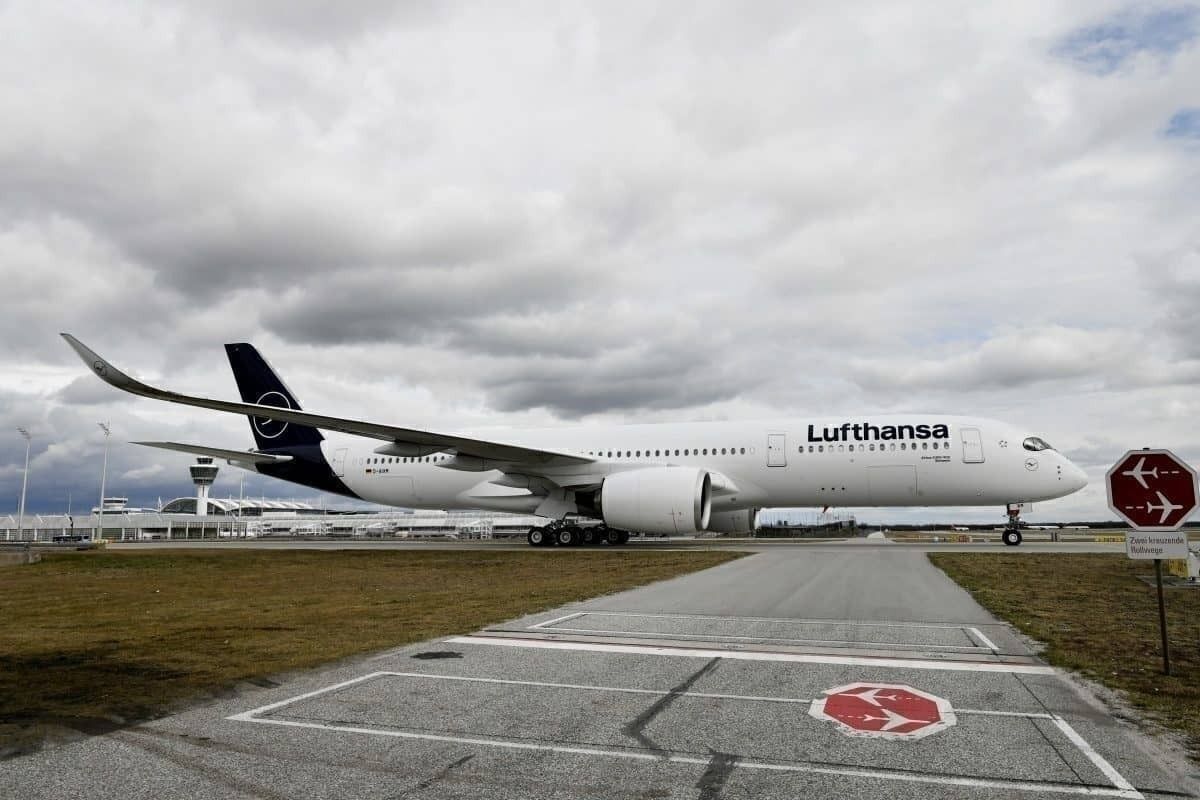 Lufthansa Is Set To Unbundle Airfares Following Emirates' Business Class