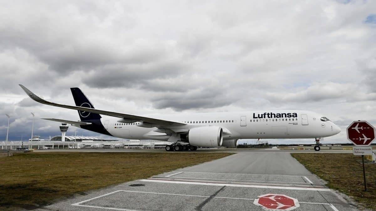 Lufthansa Is Set To Unbundle Airfares Following Emirates' Business Class
