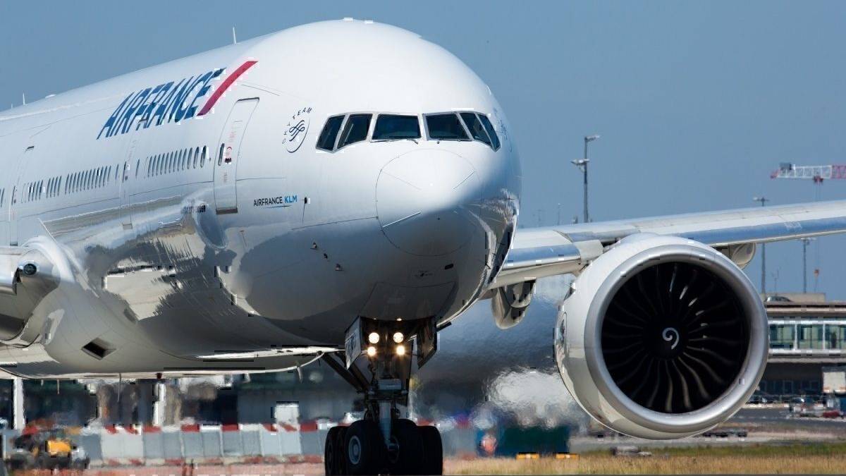 Air France Boeing 777 Returns To Reunion Due To Smoke In Cockpit