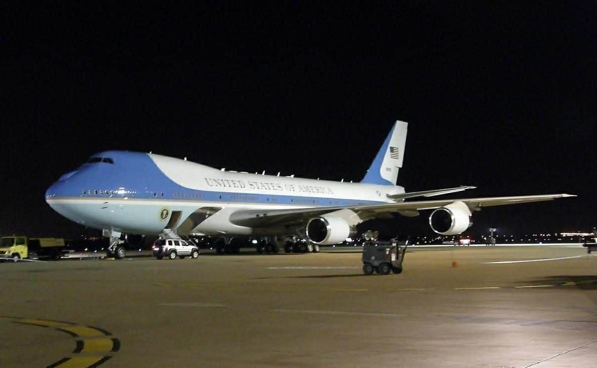 President Trump Reveals Potential Liveries For New Air Force One Aircraft