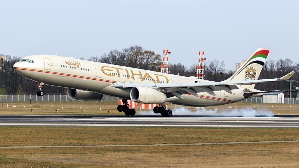1/100 エティハド航空 ETIHAD エアバスA330-300 AIRBUS Etihad To Retire Final Airbus A330-300 by The End Of August
