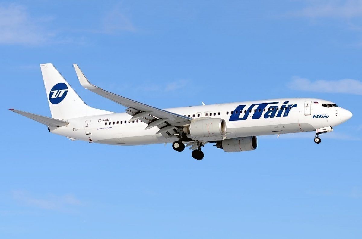 UTair 737 Makes Emergency U-Turn After Air Con Issues