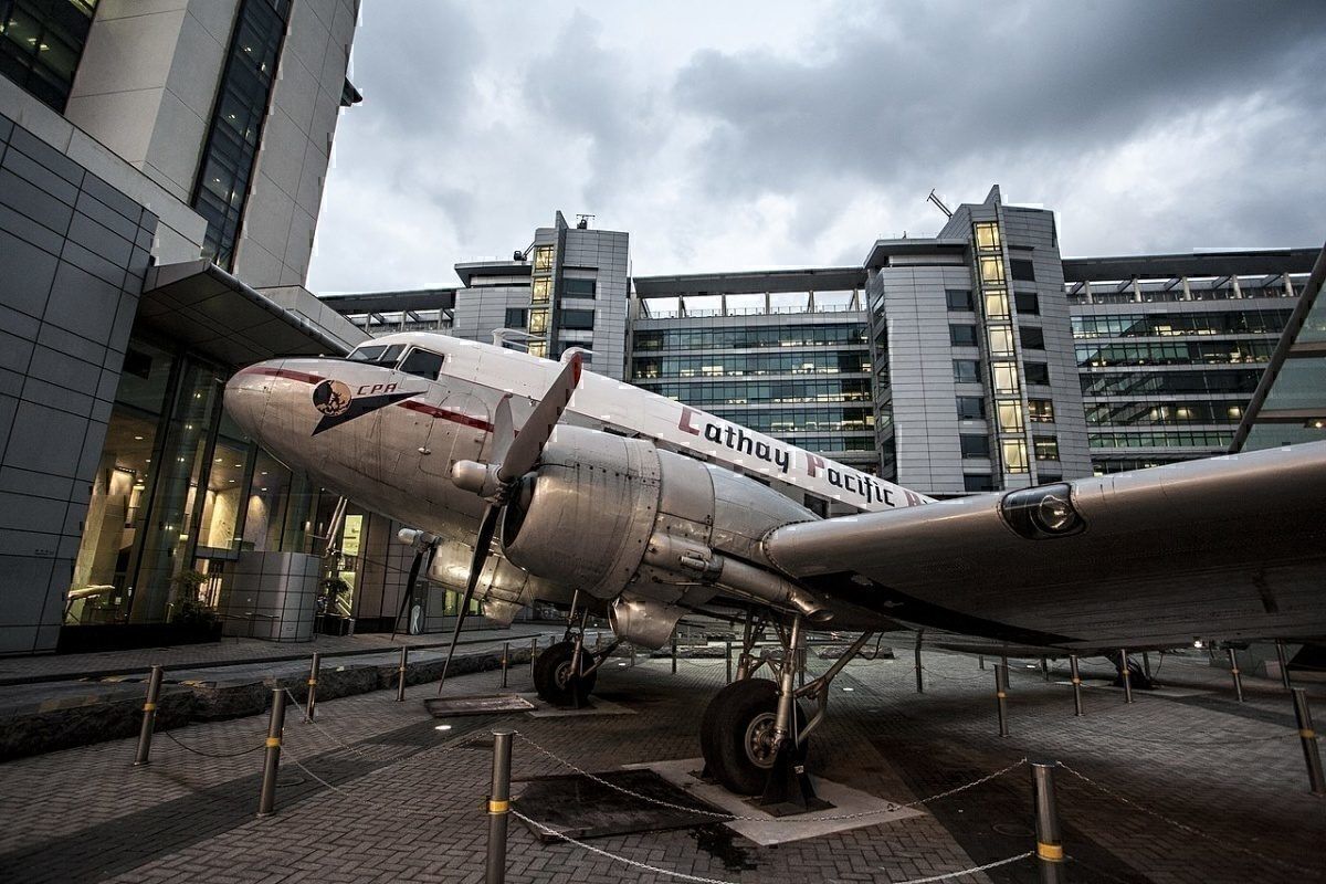 Cathay Pacific Warns Employees Against HQ Protests