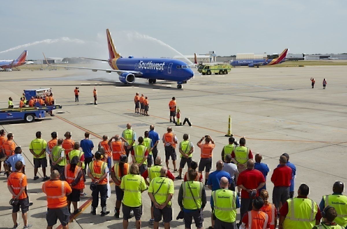 Southwest Pilot Flies Late Father's Remains Home