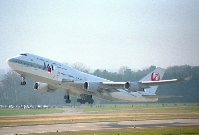 What Happened To Japan Airlines' Boeing 747s?