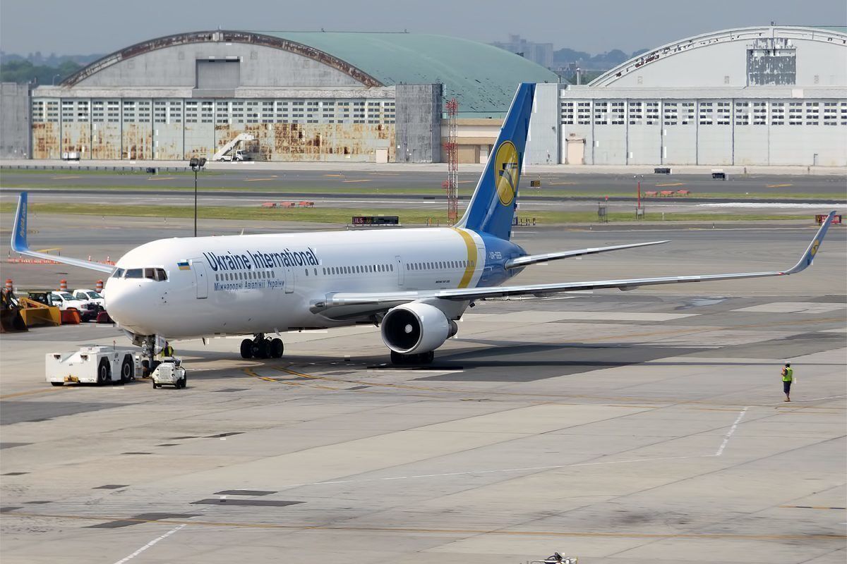 Ukraine International Boeing 767 Suffers Engine Shutdown On Departure