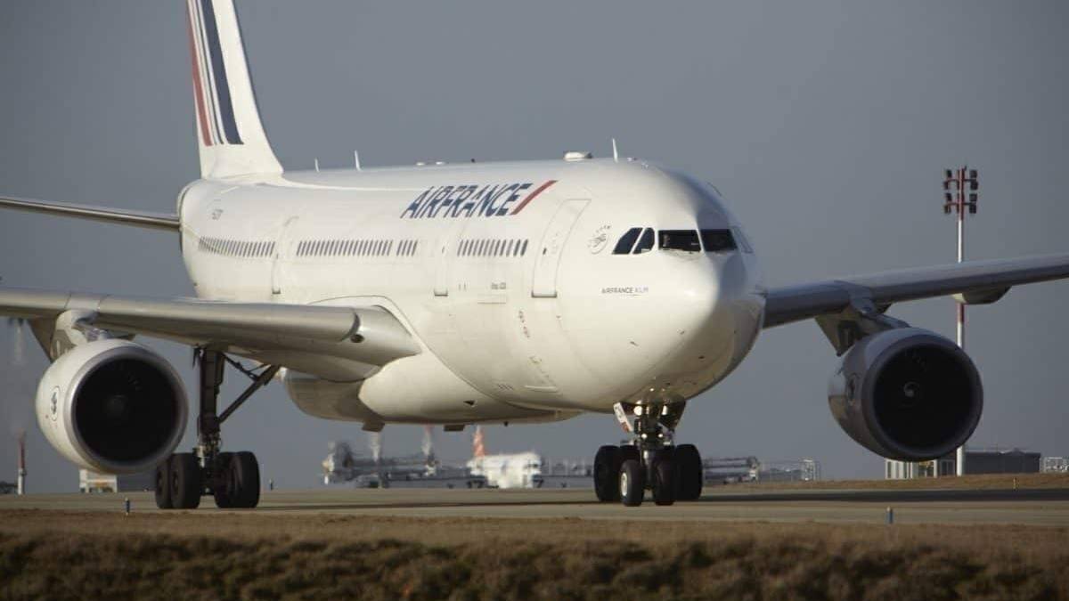 Air France Airbus A330 Abandons Transatlantic Crossing Following Suspicious Discovery