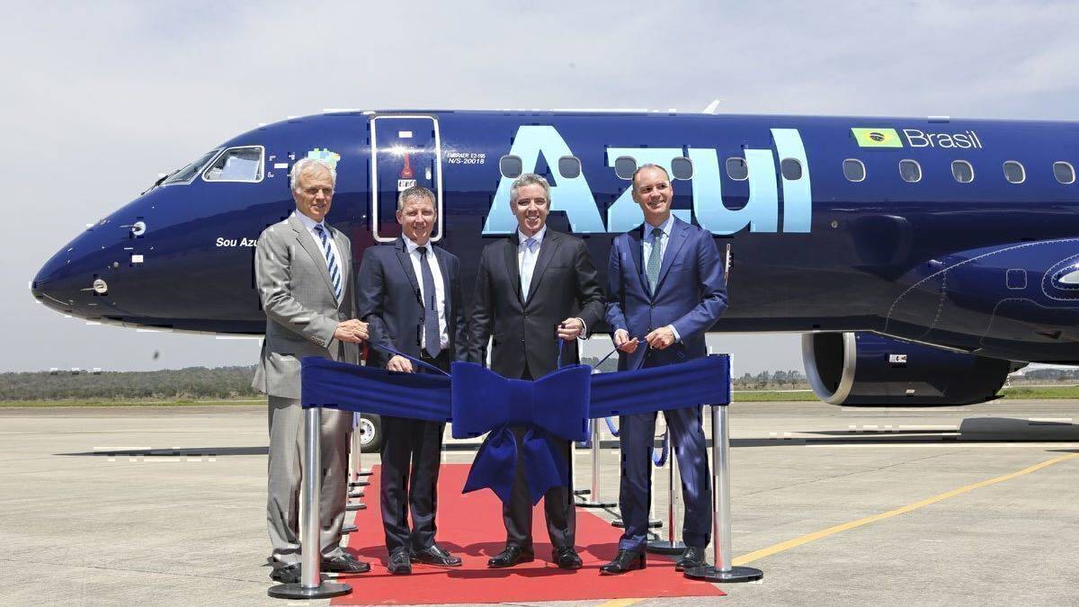 Brazilian Carrier Azul Receives World's First Embraer 195-E2 Aircraft