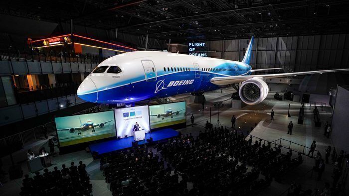 Tomorrow Boeing's 'Dreams Take Flight' 787 Will Open For Tours