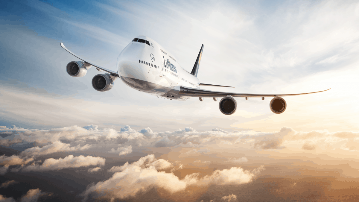 Which Airlines Operate The Boeing 747-8?
