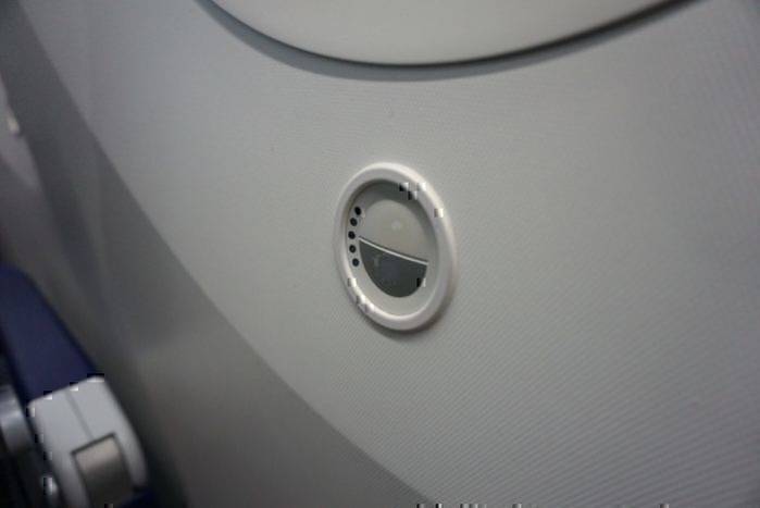 ANA 787 Dreamliner Economy Review - Tokyo Narita To Singapore