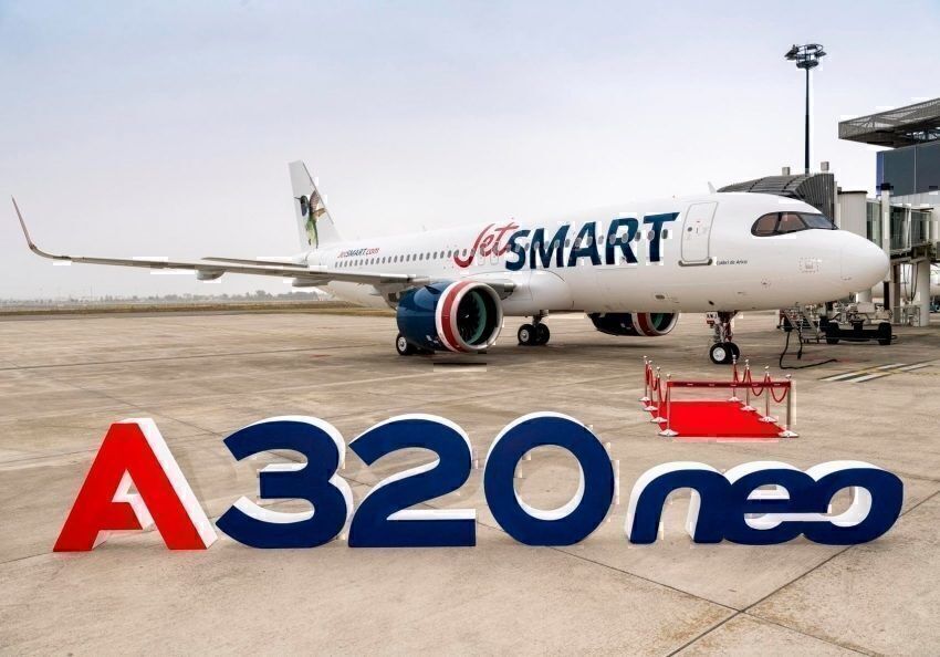JetSmart Presents Its First A320neo In Santiago