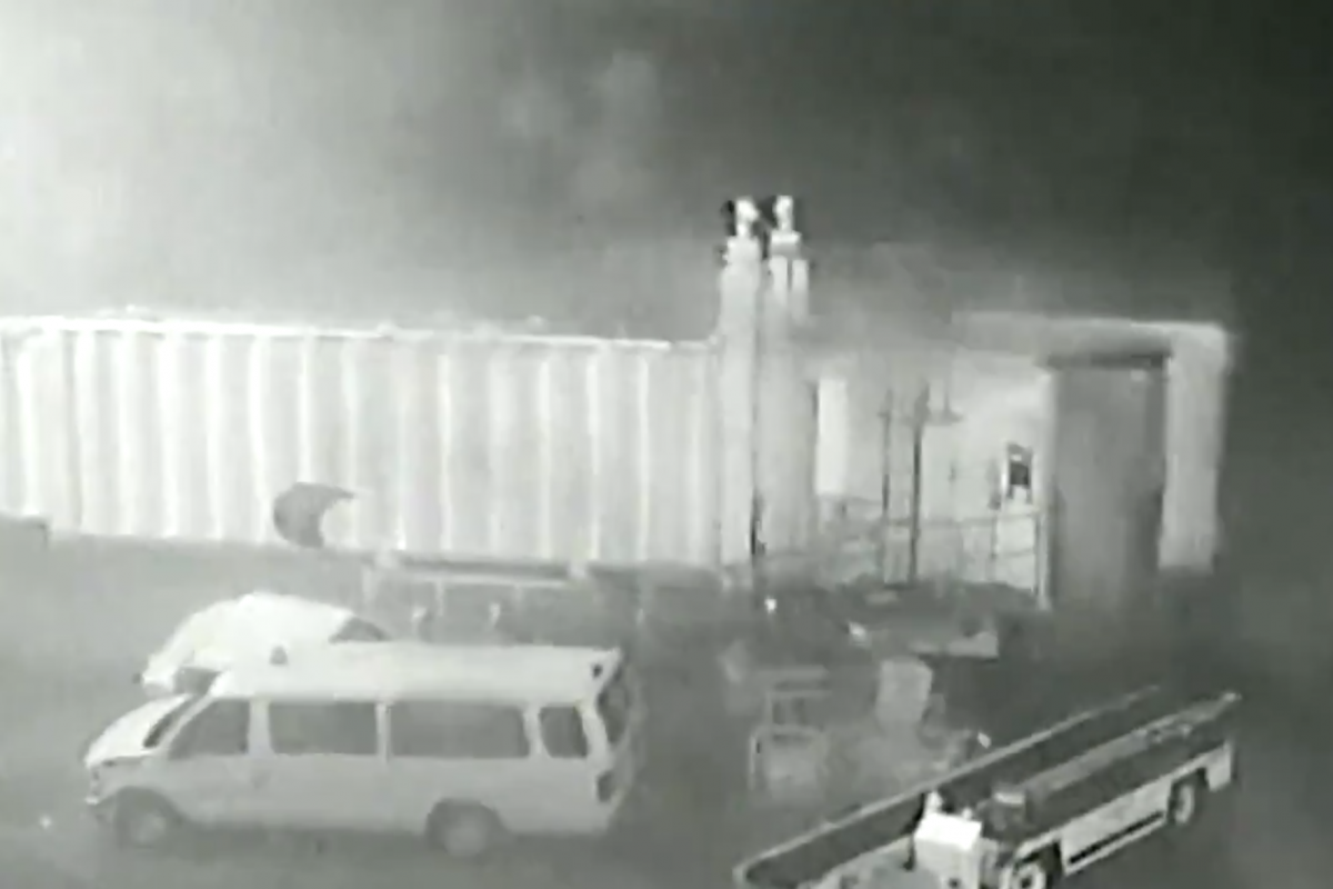Jet Bridge Smashes Into Side Of Memphis Airport In Severe Storm