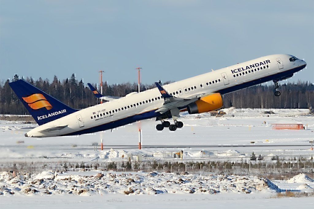 Icelandair Boeing 757 Suffers Anti-Icing Problem