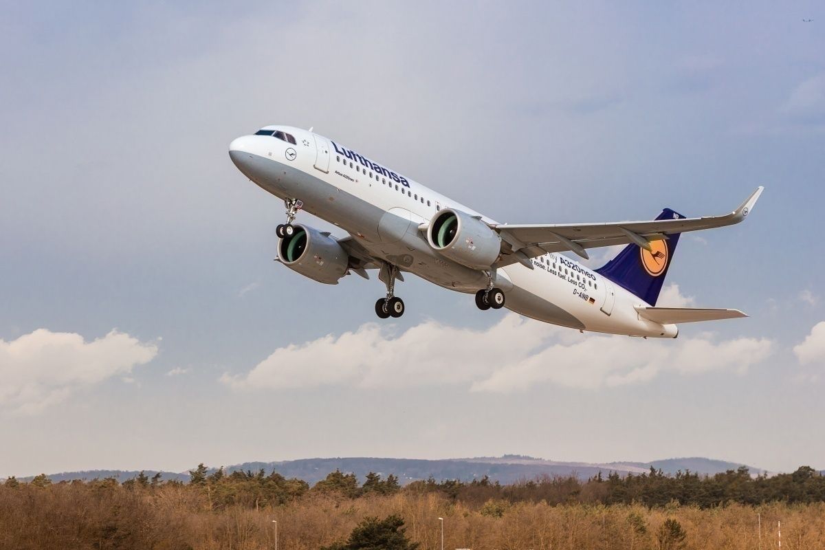 Lufthansa And SWISS Introduce "Climate Neutral" Fuel Option