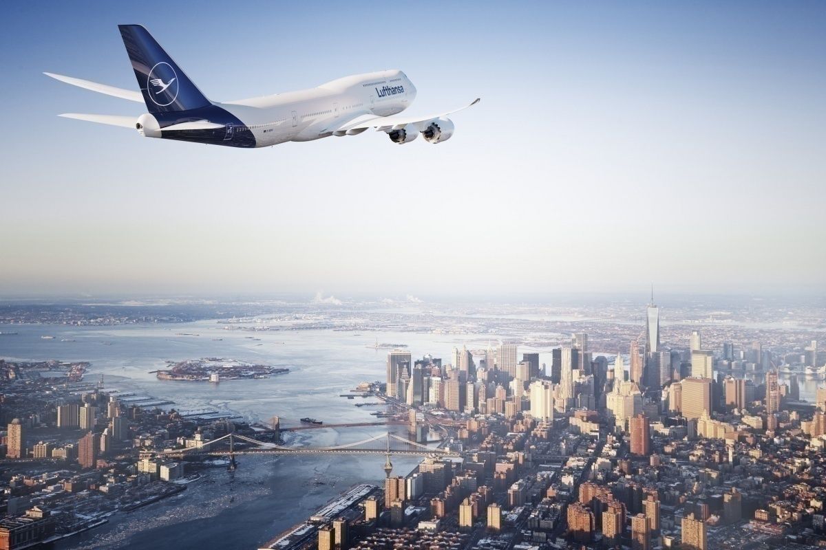Lufthansa CEO Says Airlines Don't Need To Be Woken Up To Fuel Saving