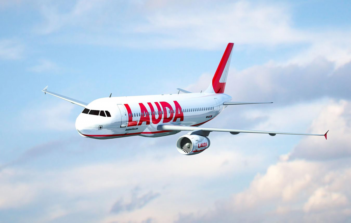Computer Issue Strands Laudamotion Airbus A320 In Fuerteventura