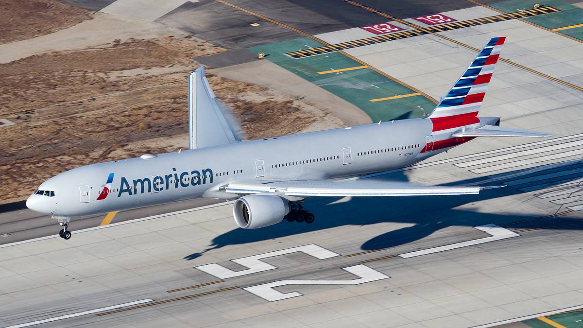 American Airlines Lays On Extra Flights Following Thanksgiving