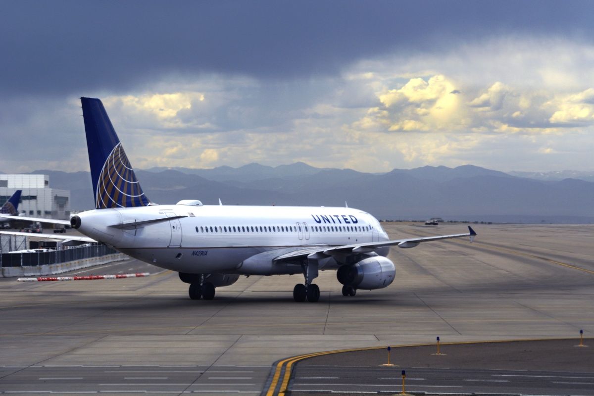 United Airlines To Restrict Travel For Those Who Don't Wear Masks