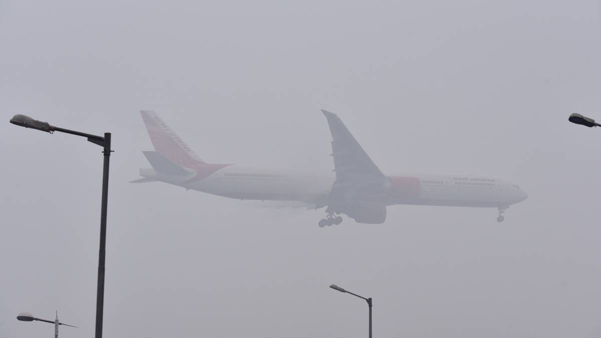 Fog Caused Airport Chaos In Delhi Today - Here's Why
