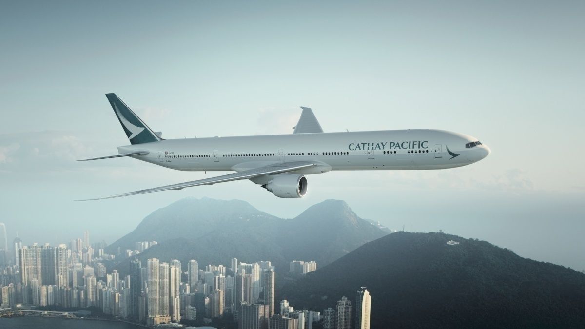 Hong Kong Airport Posts Largest Decline In Passengers In A Decade