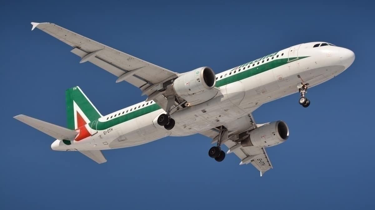 Italy Has Banned Carry-On Baggage In Overhead Bins– What You Need To Know