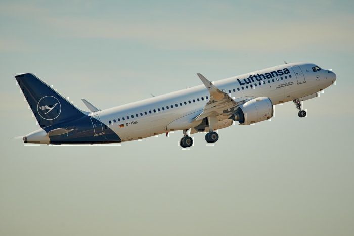 Lufthansa Pratt And Whitney A320neo Suffers Engine Failure