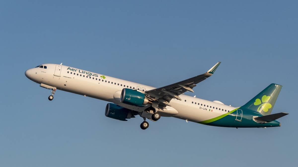 Aer Lingus Mulls Moving Transatlantic Services To The UK
