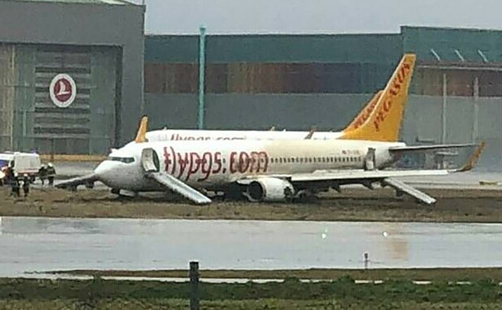 Pegasus Boeing 737 Comes Off The Runway At Instanbul Sabiha