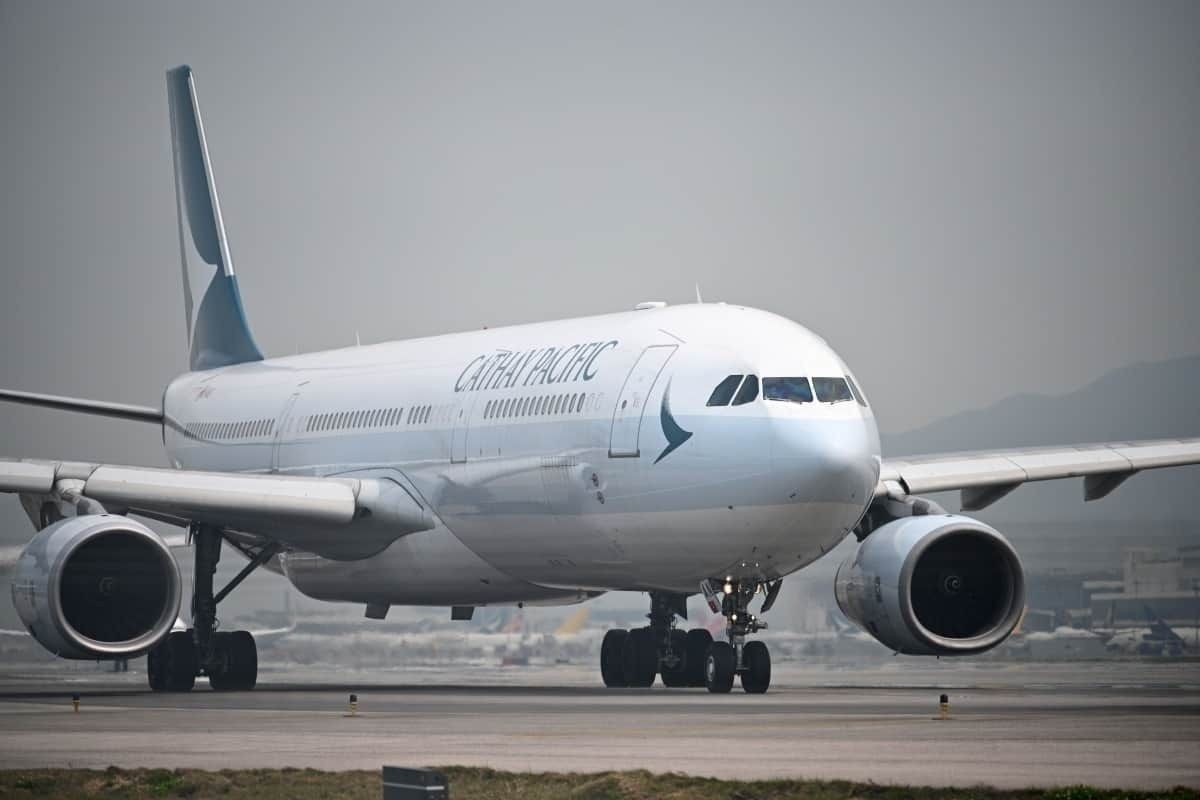 Cathay Pacific Begins Requiring Face Masks Onboard