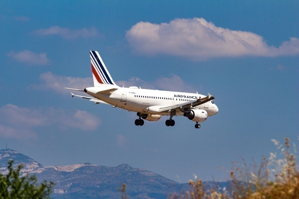 France Sanctions Airlines Not Checking Travelers Meet COVID Rules