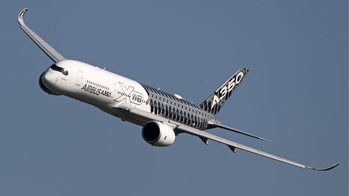 The Airbus A350-900 vs A350-1000 - What's The Difference?