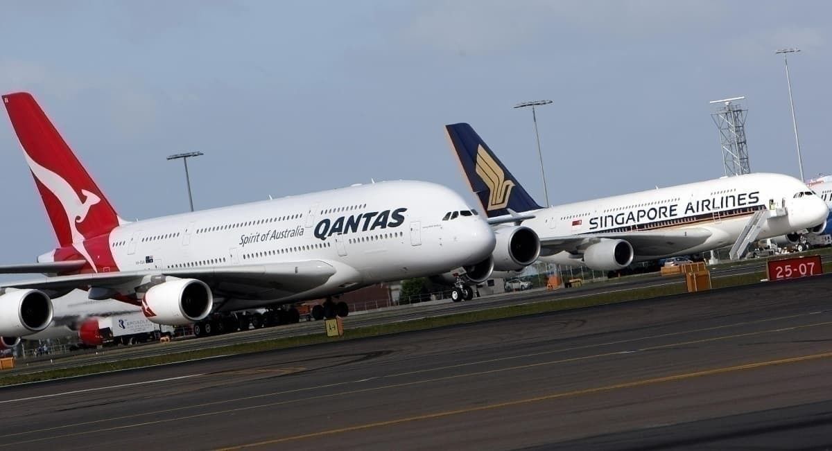 Wow: Qantas And Singapore Airlines Planes Covered With Ash In Manila