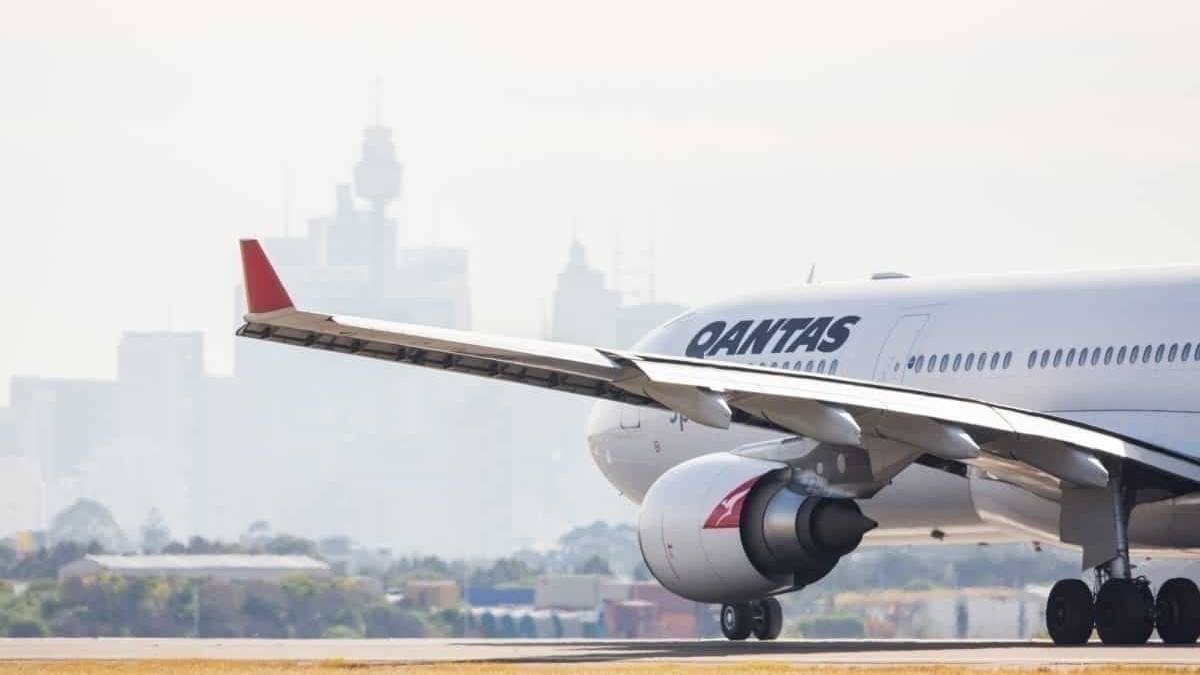 Qantas Near Miss At Sydney Airport Under Investigation