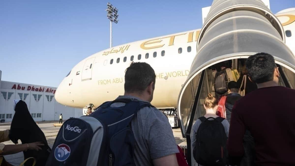 Flight Review: Etihad 787-9 Economy – Mostly Worth It