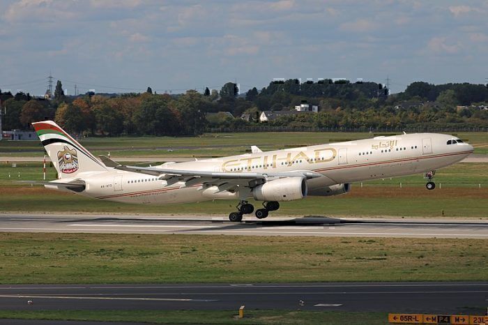 Etihad Airways Sells Its Airbus A330s And Boeing 777s For $1bn