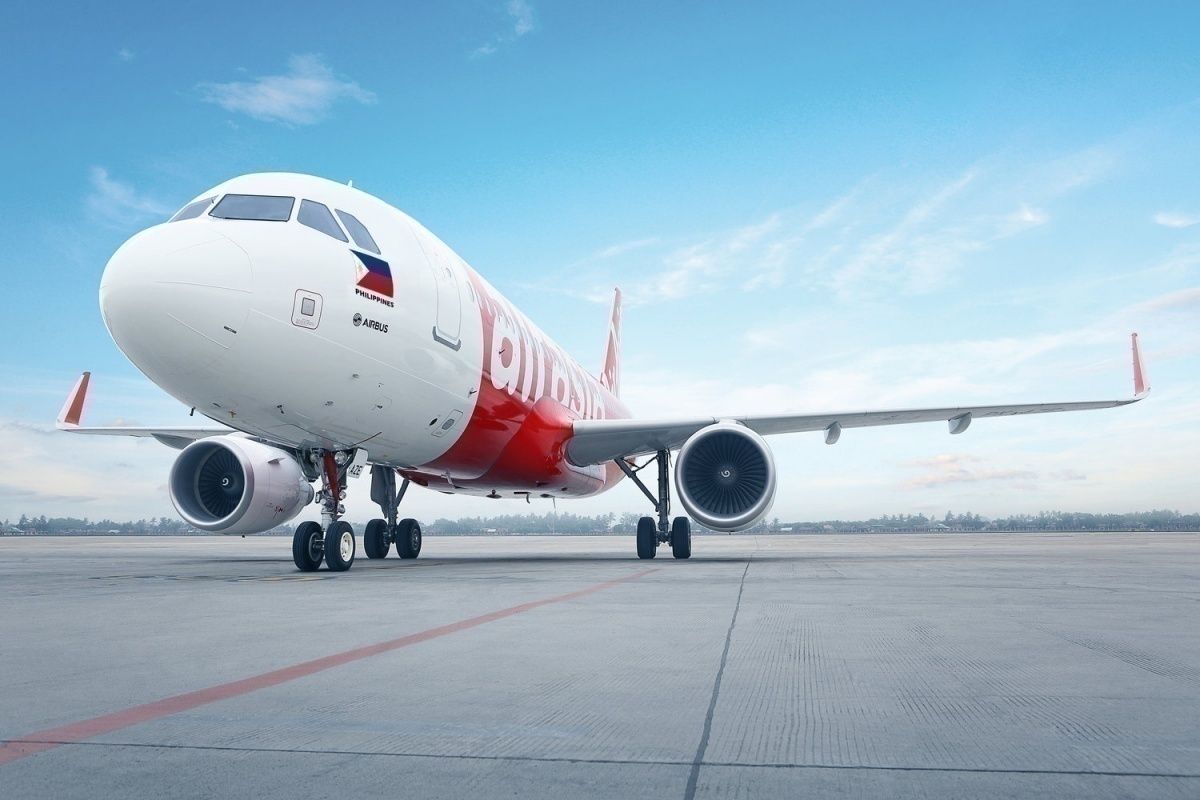 AirAsia's Chairman And CEO Temporarily Step Down